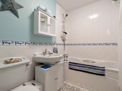 Picture 18